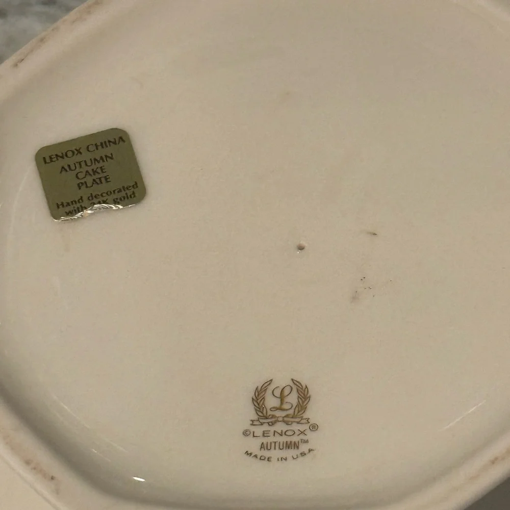 Lenox Autumn 10" Diameter Pedestal Cake Stand (Gold Back-Stamp) - Picture 2 of 2